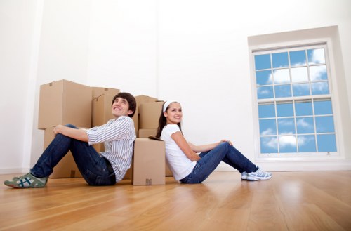 Systematic unpacking process in a new storage location